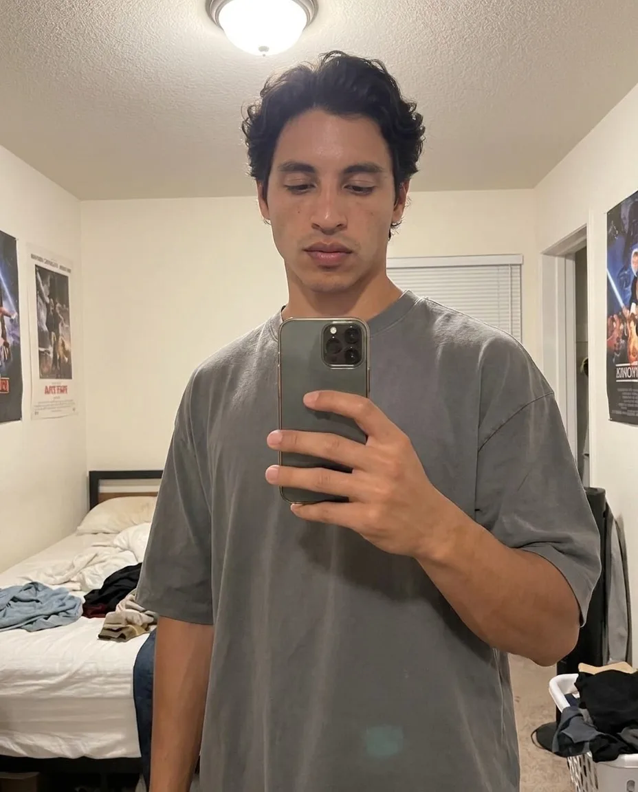 Leo, 25: original everyday dating photo before AuraMax